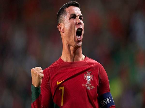 Tiểu sử Ronaldo - Huyền thoại bóng đá xuất sắc nhất thế giới