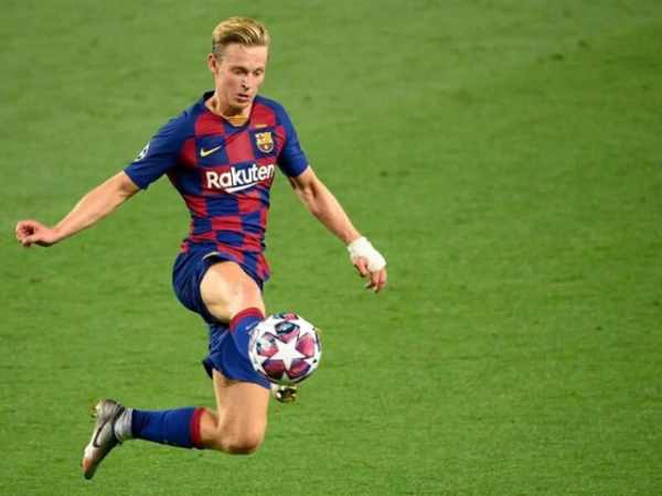 Tiền vệ bóng đá Frenkie de Jong