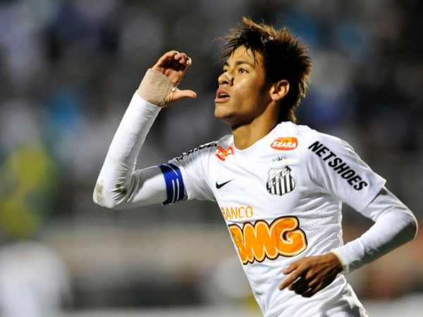 Số áo của Neymar trong sự nghiệp tại các CLB