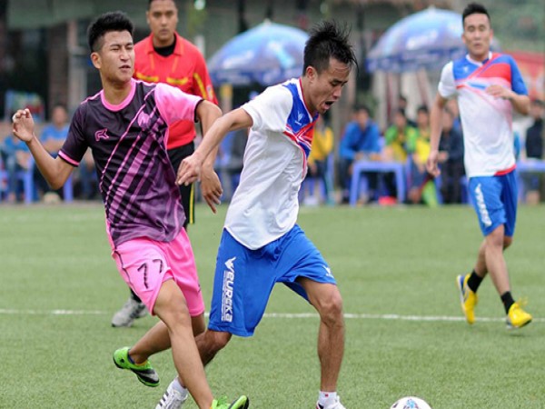 Thực tiễn tình huống đá phạt trong sân 7 người