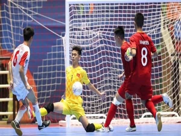 Tác động của luật chuyền về cho thủ môn trong Futsal