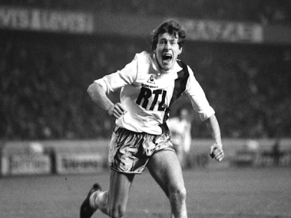 Luis Fernandez thủ lĩnh người Pháp huyền thoại Luis Fernandez thủ lĩnh người Pháp huyền thoại