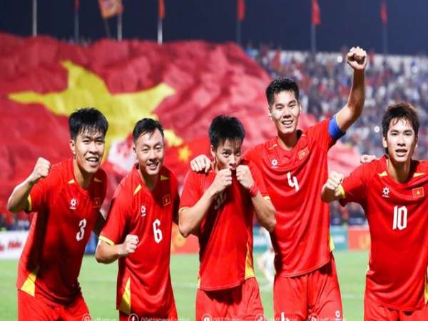 Bóng đá VN: U23 Việt Nam đối đầu đội chủ nhà Saudi Arabia