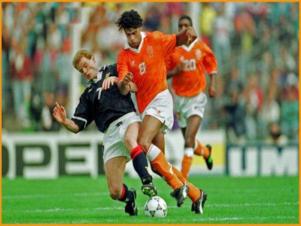 Khám phá số áo Rijkaard ở AC Milan, các CLB và ĐTQG Khám phá số áo Rijkaard ở AC Milan, các CLB và ĐTQG