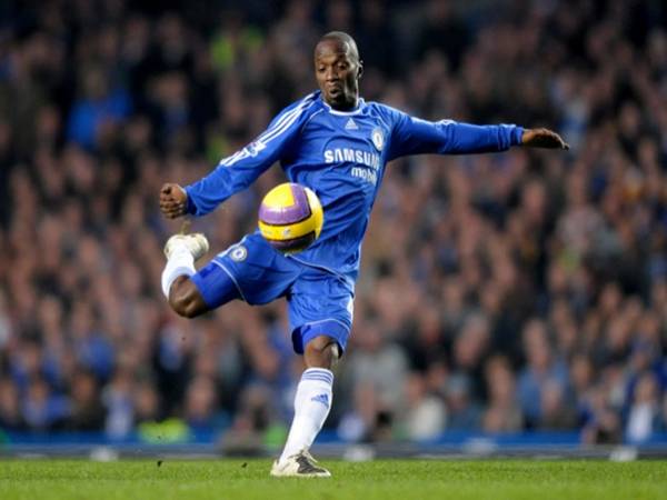 Danh sách tiền vệ Chelsea huyền thoại tới hiện tại