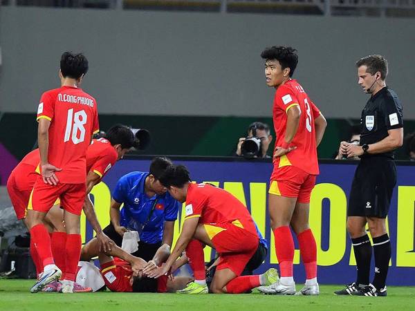 Tin U23 Việt Nam: Cựu trợ lý thầy Park sốc vì thua Trung Quốc