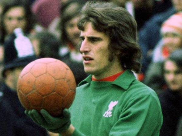 thủ môn huyền thoại của Liverpool